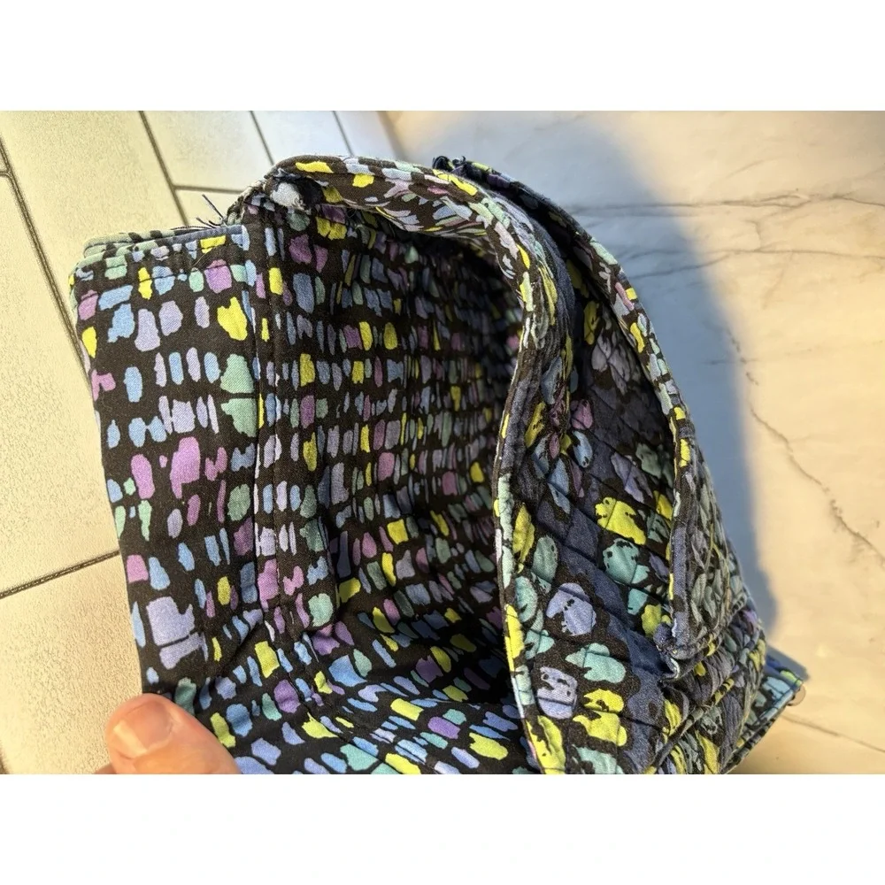 Vera Bradley Quilted Crossbody Messenger Bag Blue Purple Floral Adjustable Strap